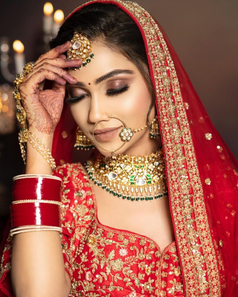 professional makeup artist in agra india